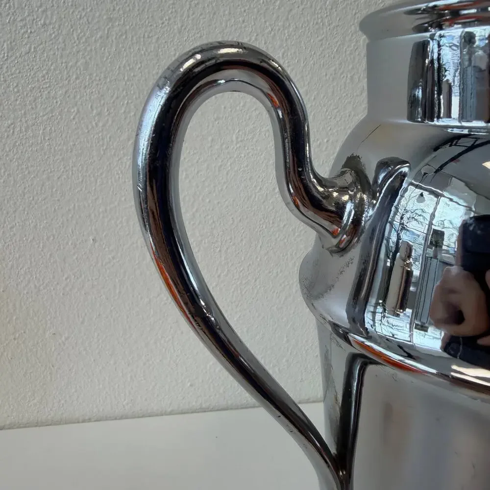 Vintage Sheffield Silver Co. Bar Cocktail Shaker with Spout Silver-Plated 11
